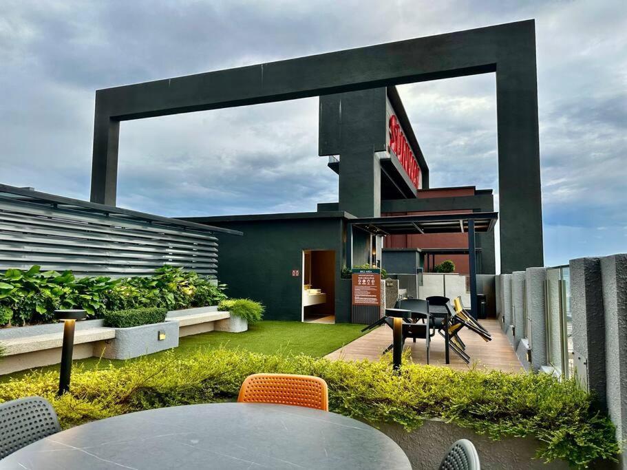 Pangsapuri Sunway Velocity Two By Rverse *
