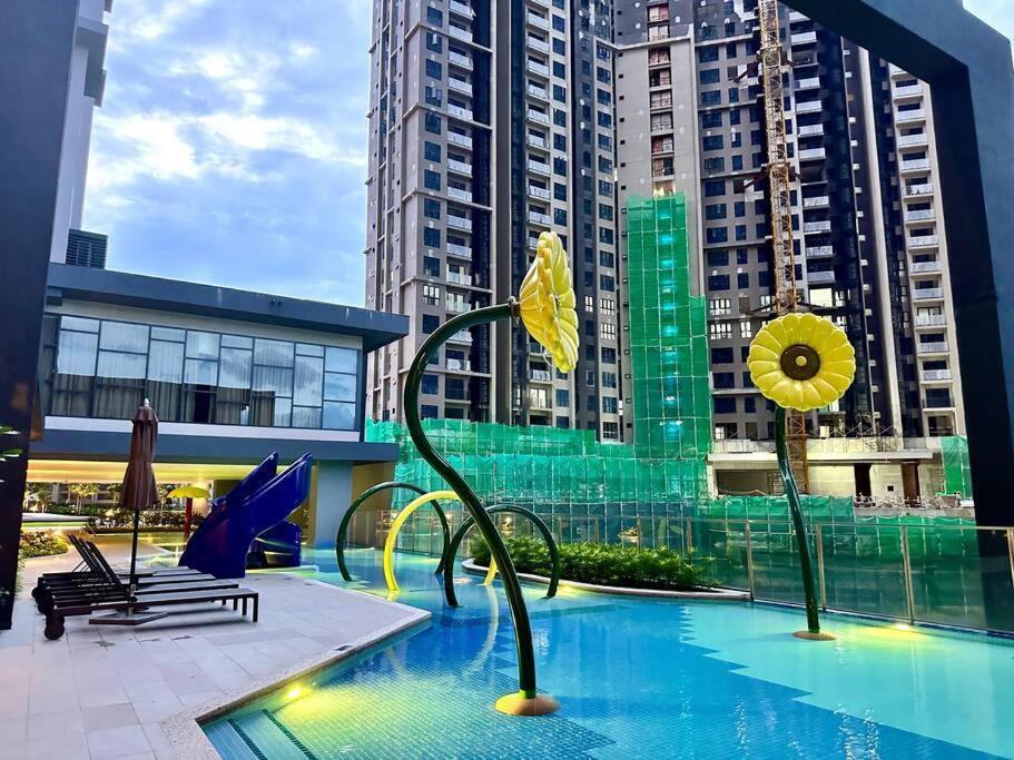 Apartment Sunway Velocity Two By Rverse *